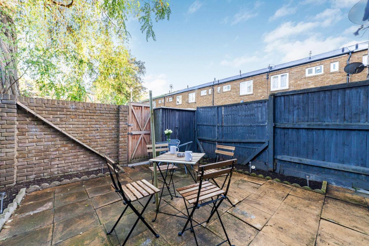 Arte Stays - 3-Bedroom Bright House London, Haggerston, Garden, Parking, 8 Min Walk To Haggerston Station, Weekly Or Monthly Stays, Serviced Accommodation - 7 Guests Extérieur photo